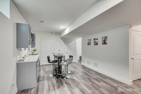 37 Wildwood Avenue Fords NJ 08863