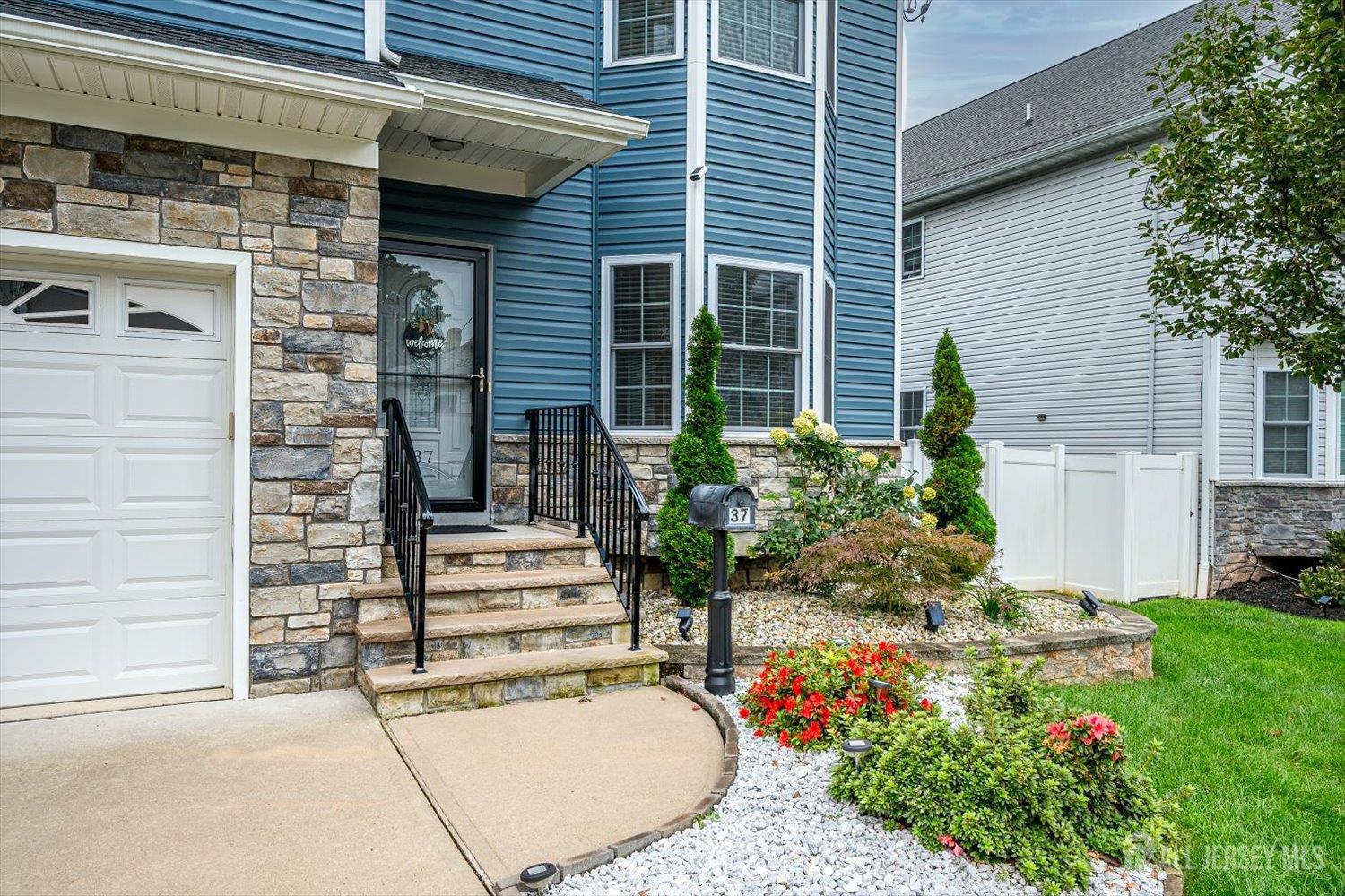 37 Wildwood Avenue Fords NJ 08863