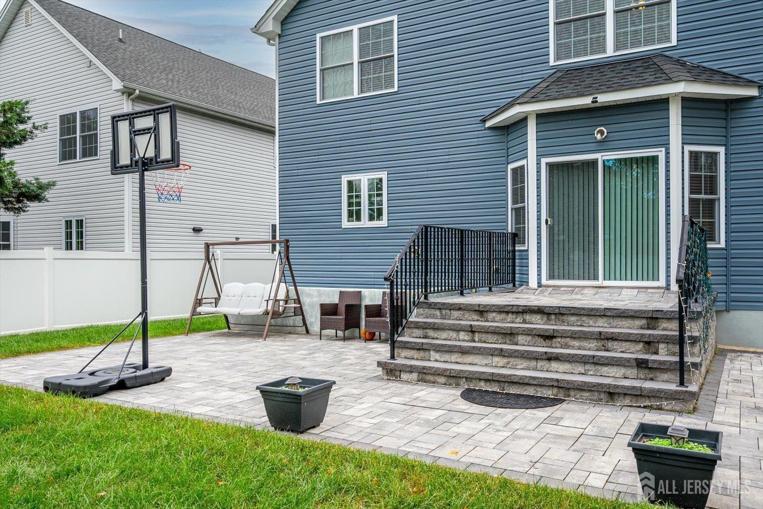 37 Wildwood Avenue Fords NJ 08863