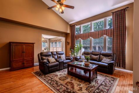 18 Hartlander Street East Brunswick NJ 08816