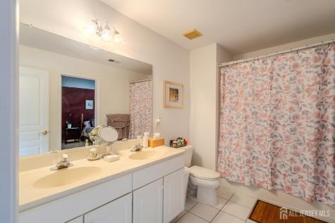 18 Hartlander Street East Brunswick NJ 08816