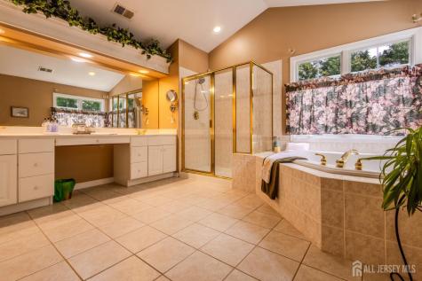 18 Hartlander Street East Brunswick NJ 08816