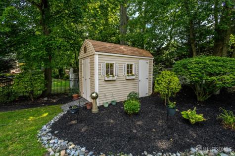 18 Hartlander Street East Brunswick NJ 08816