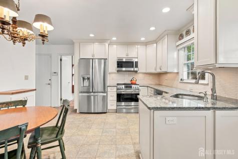 46 Lynnwood Road Edison NJ 08820