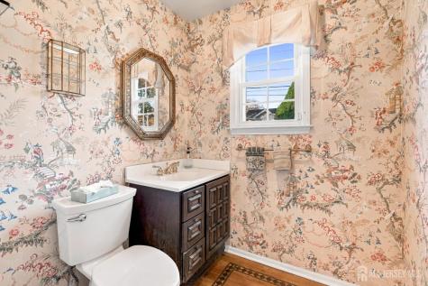 46 Lynnwood Road Edison NJ 08820