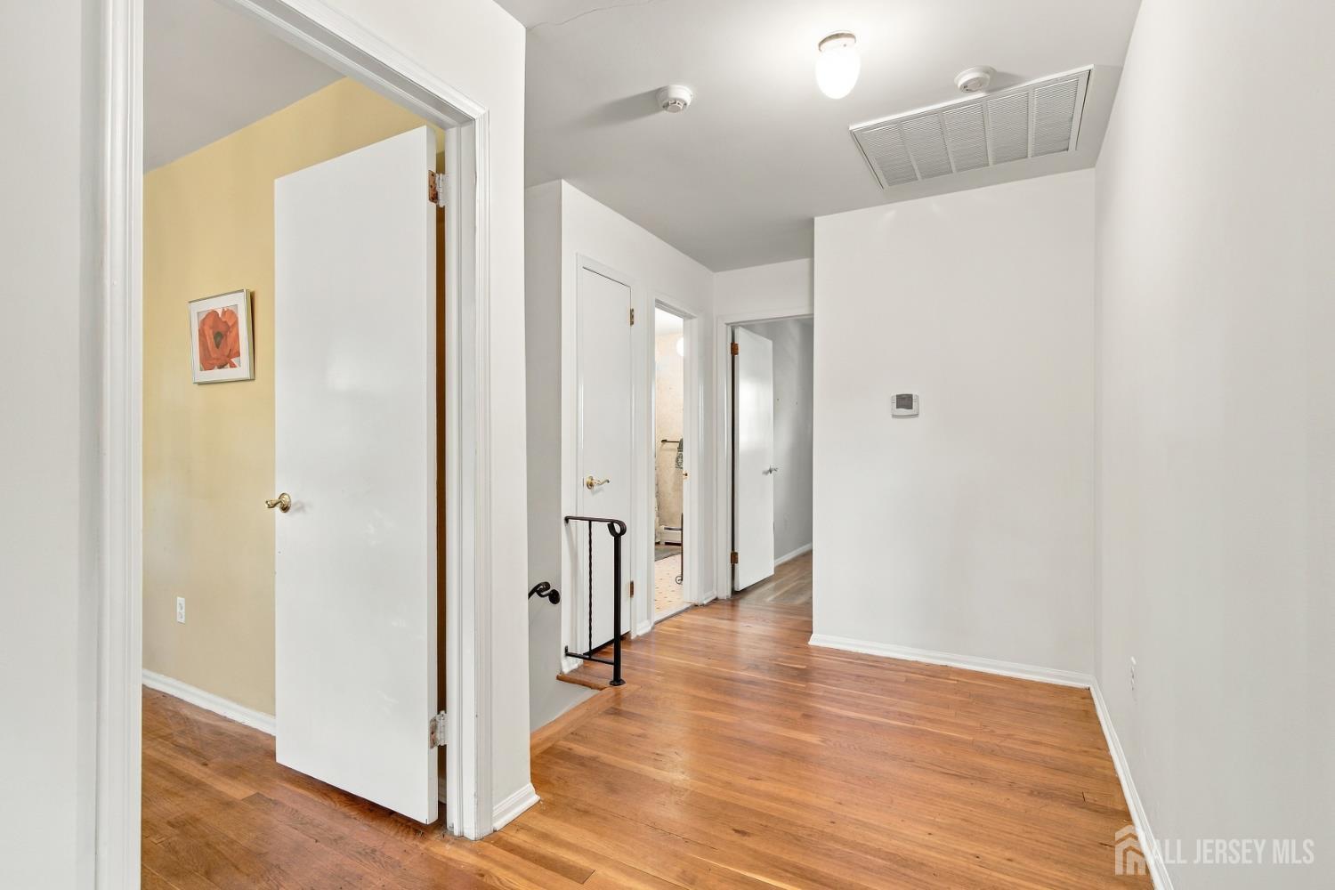 46 Lynnwood Road Edison NJ 08820