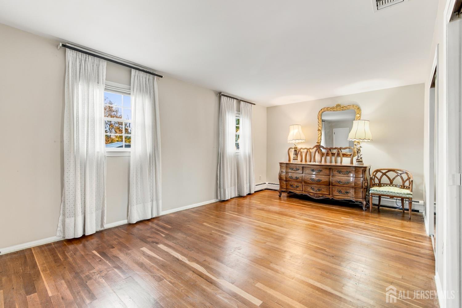 46 Lynnwood Road Edison NJ 08820