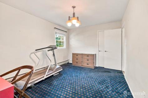 46 Lynnwood Road Edison NJ 08820