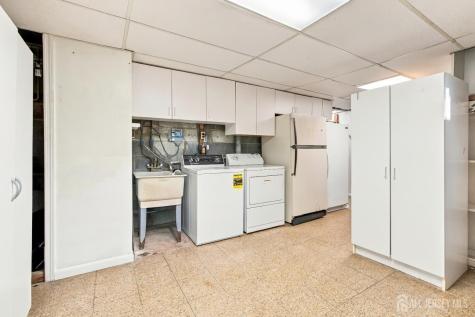 46 Lynnwood Road Edison NJ 08820