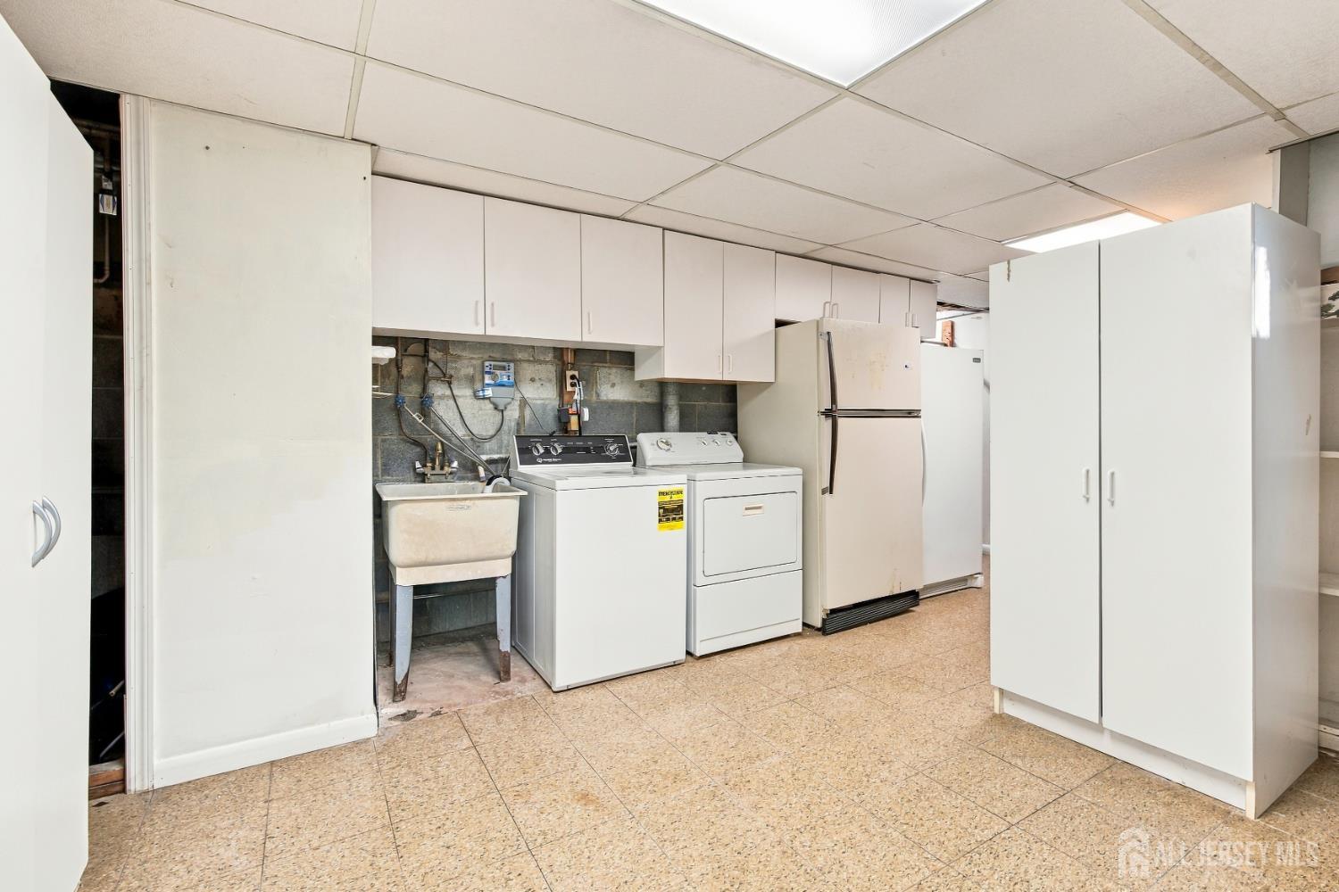 46 Lynnwood Road Edison NJ 08820