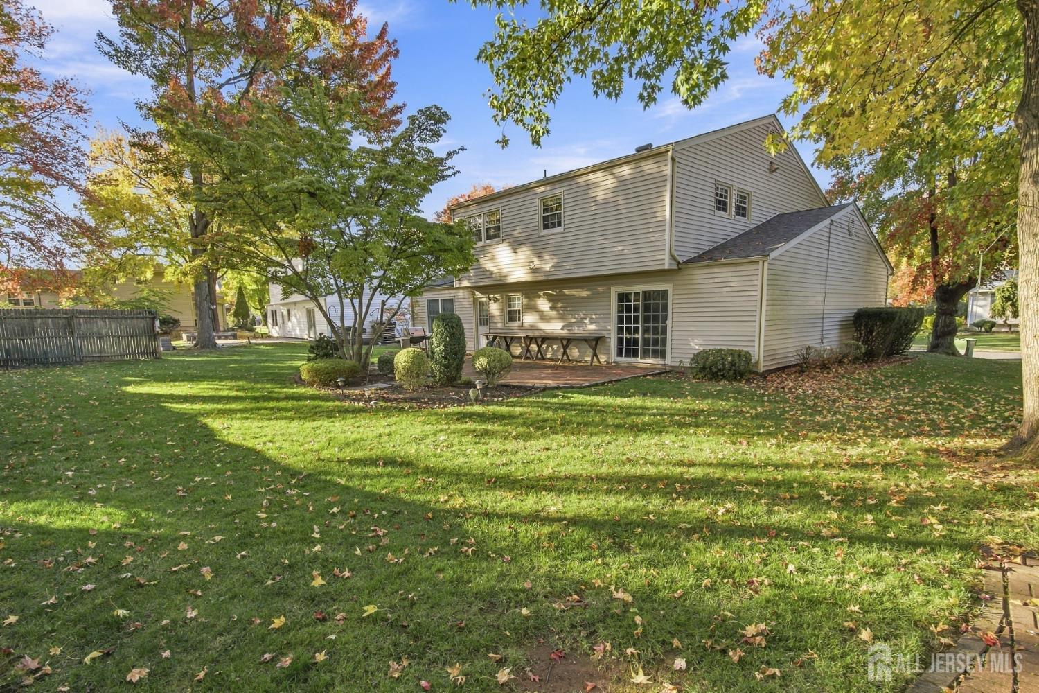 46 Lynnwood Road Edison NJ 08820