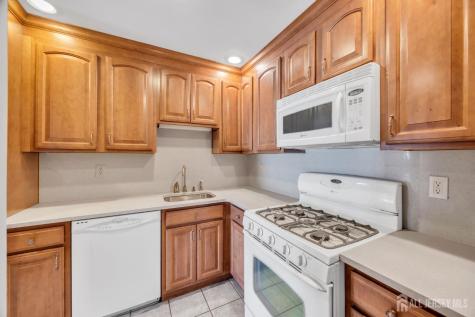 1 Chelsea Court Sayreville NJ 08859
