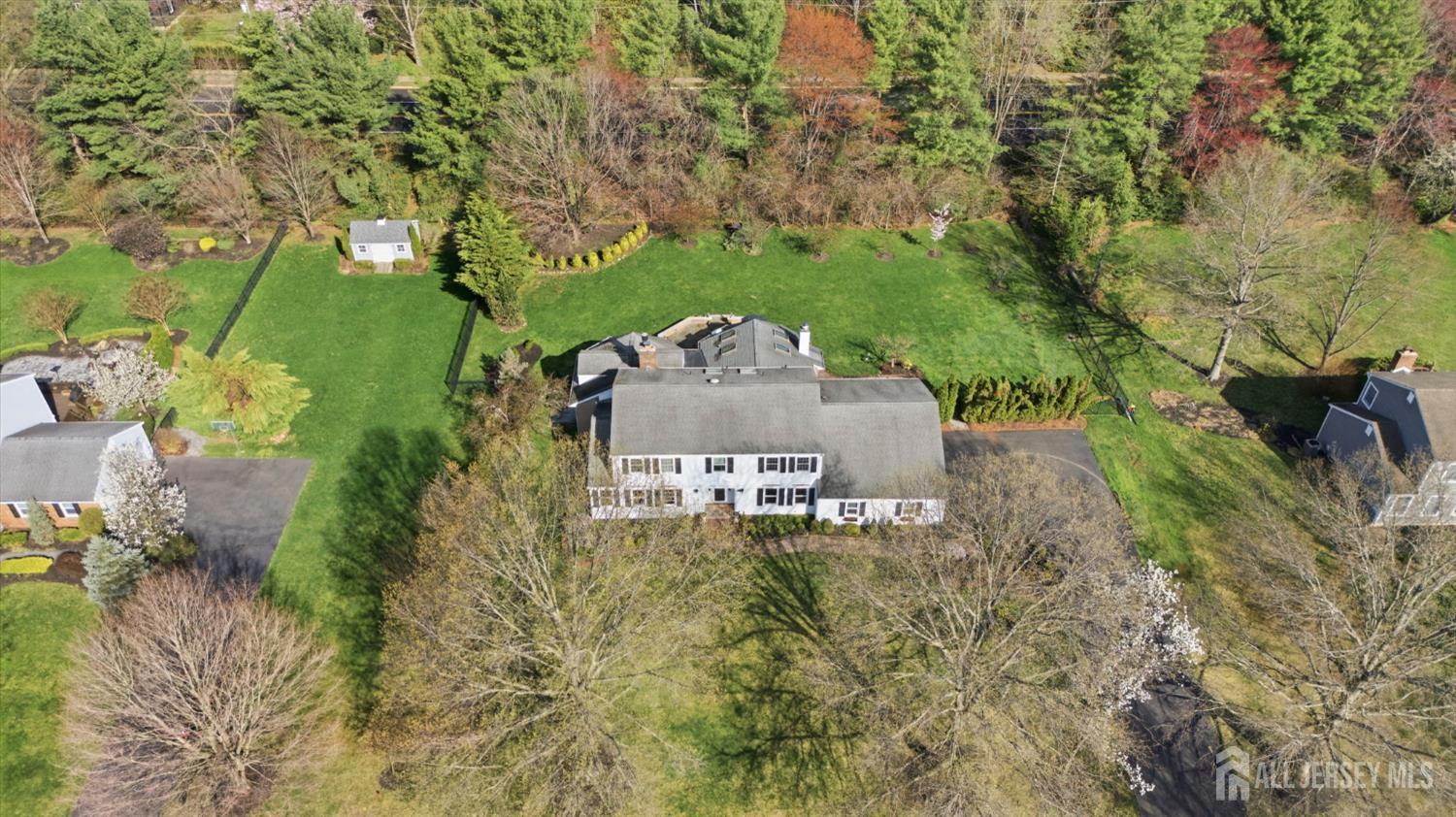 7 Monroe Place Cranbury NJ 08512
