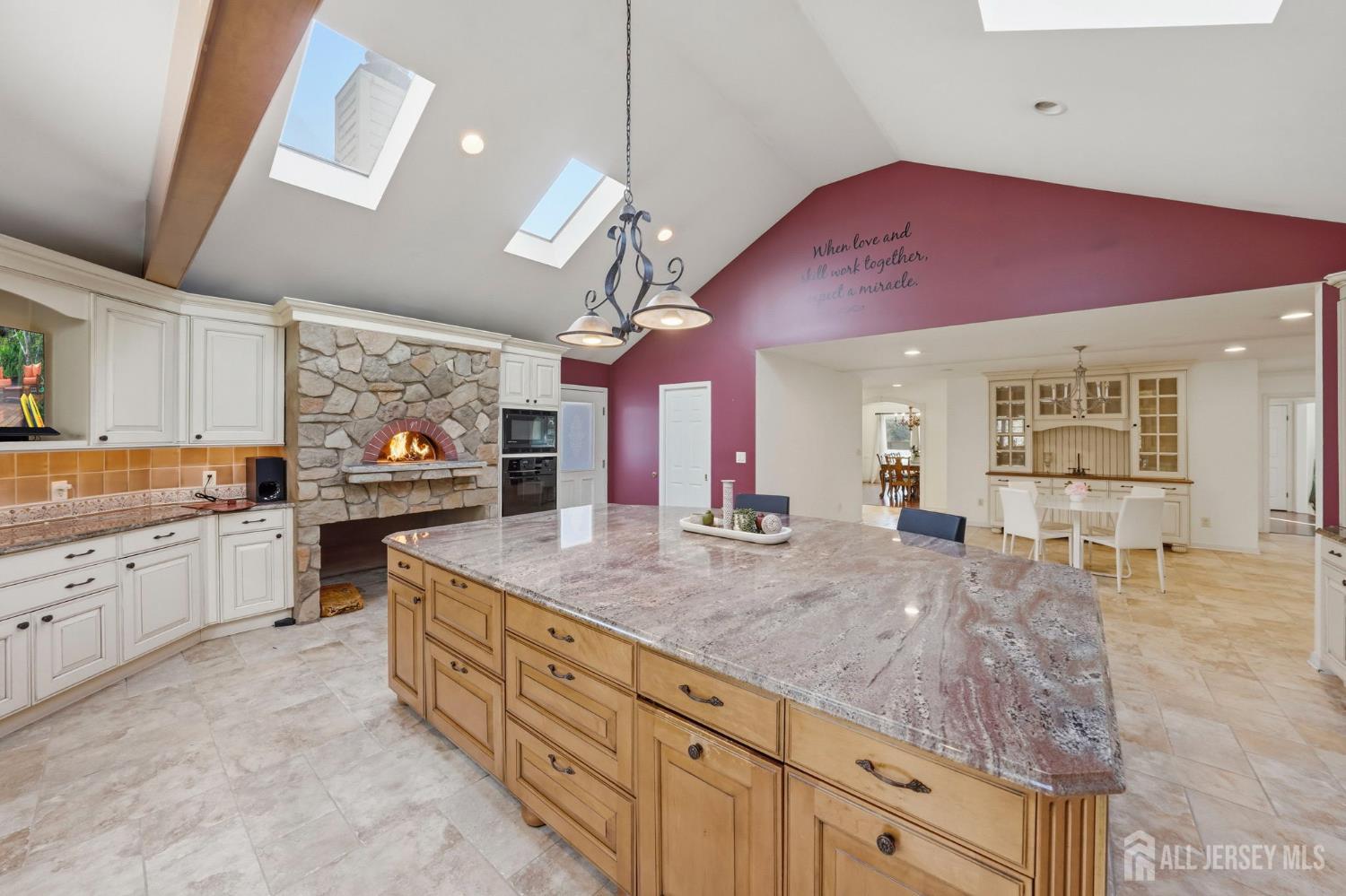 7 Monroe Place Cranbury NJ 08512