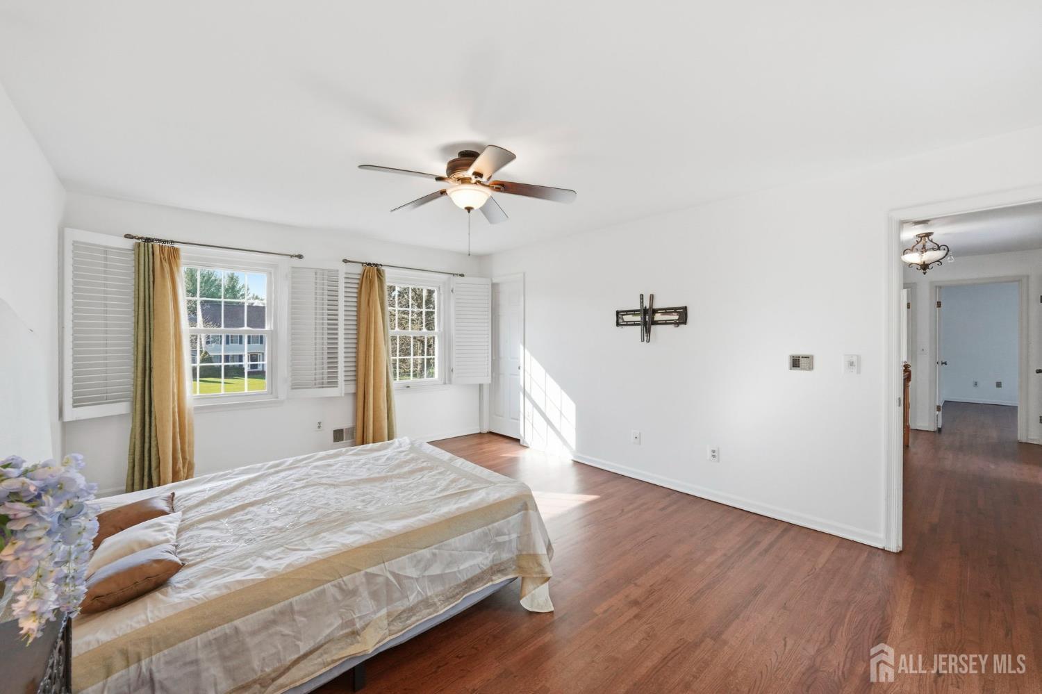 7 Monroe Place Cranbury NJ 08512