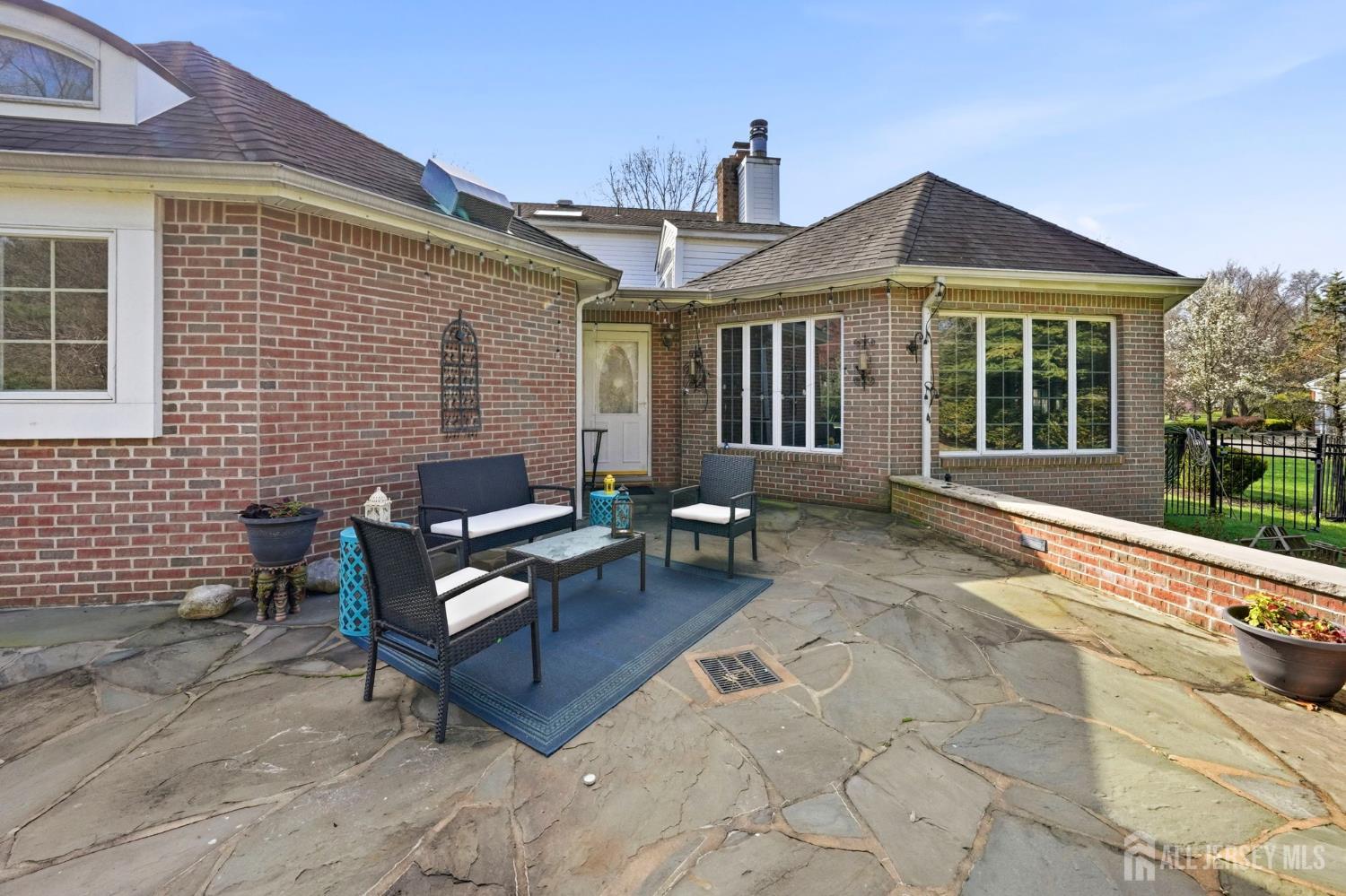 7 Monroe Place Cranbury NJ 08512