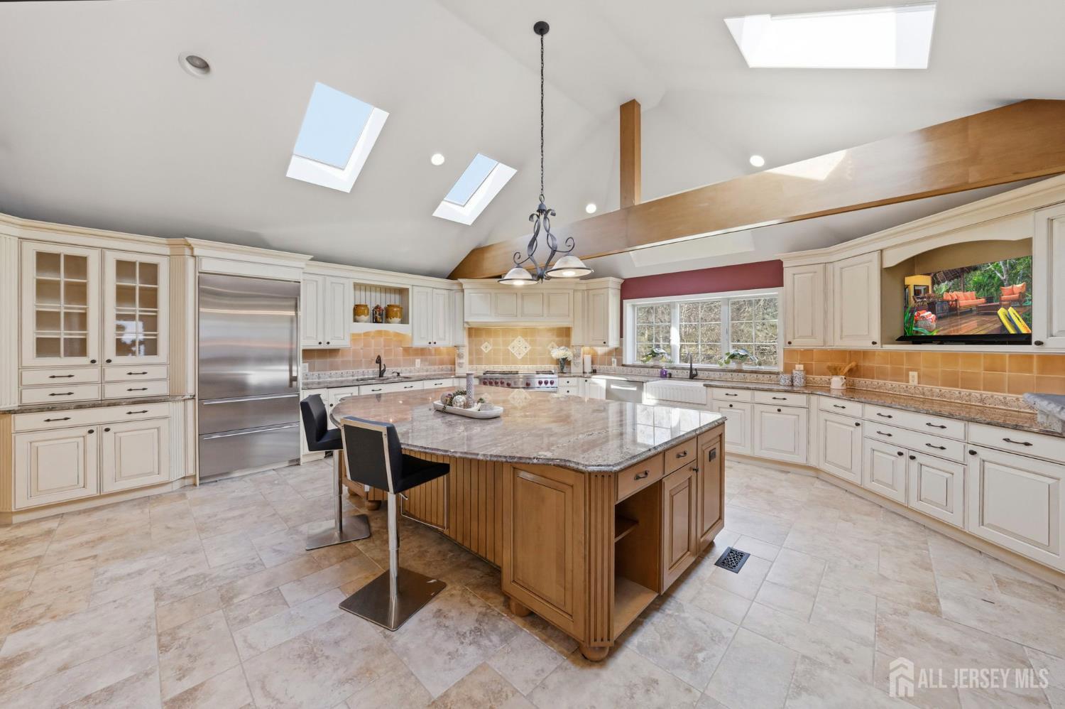 7 Monroe Place Cranbury NJ 08512