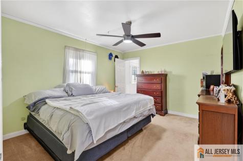 256 Adirondack Avenue Spotswood NJ 08884