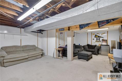 256 Adirondack Avenue Spotswood NJ 08884