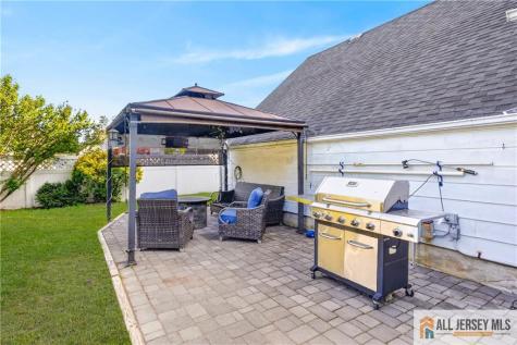 256 Adirondack Avenue Spotswood NJ 08884