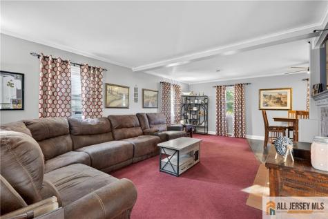 256 Adirondack Avenue Spotswood NJ 08884