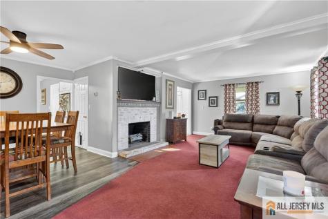 256 Adirondack Avenue Spotswood NJ 08884
