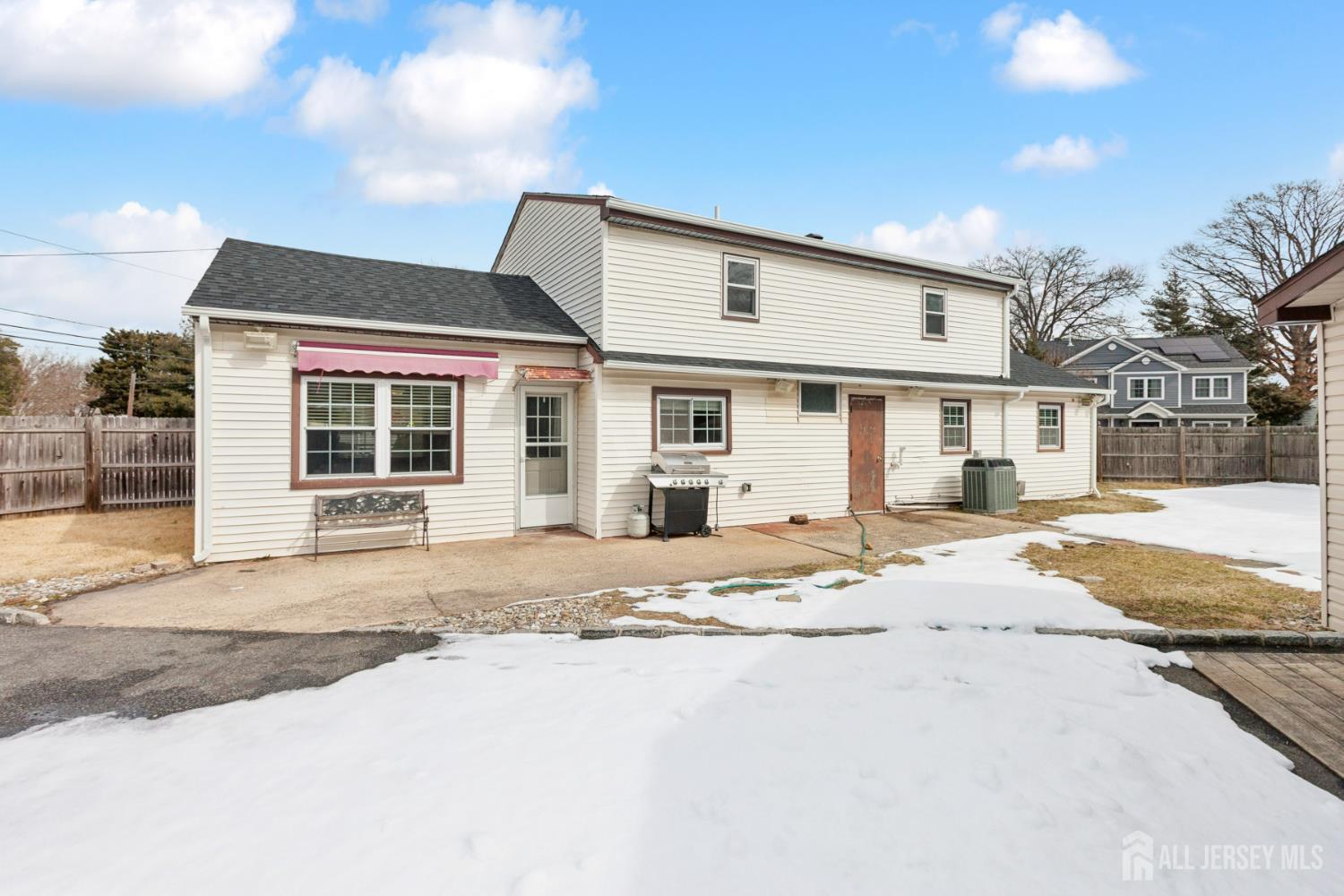 32 Glenville Road Edison NJ 08817