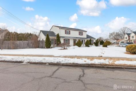 32 Glenville Road Edison NJ 08817