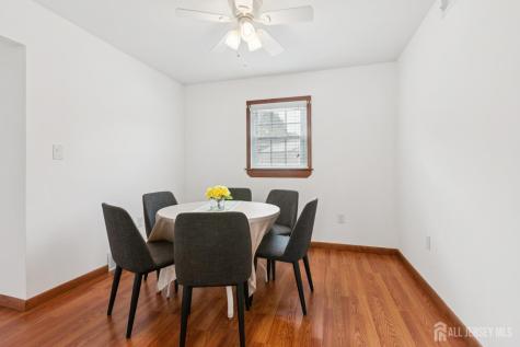 32 Glenville Road Edison NJ 08817