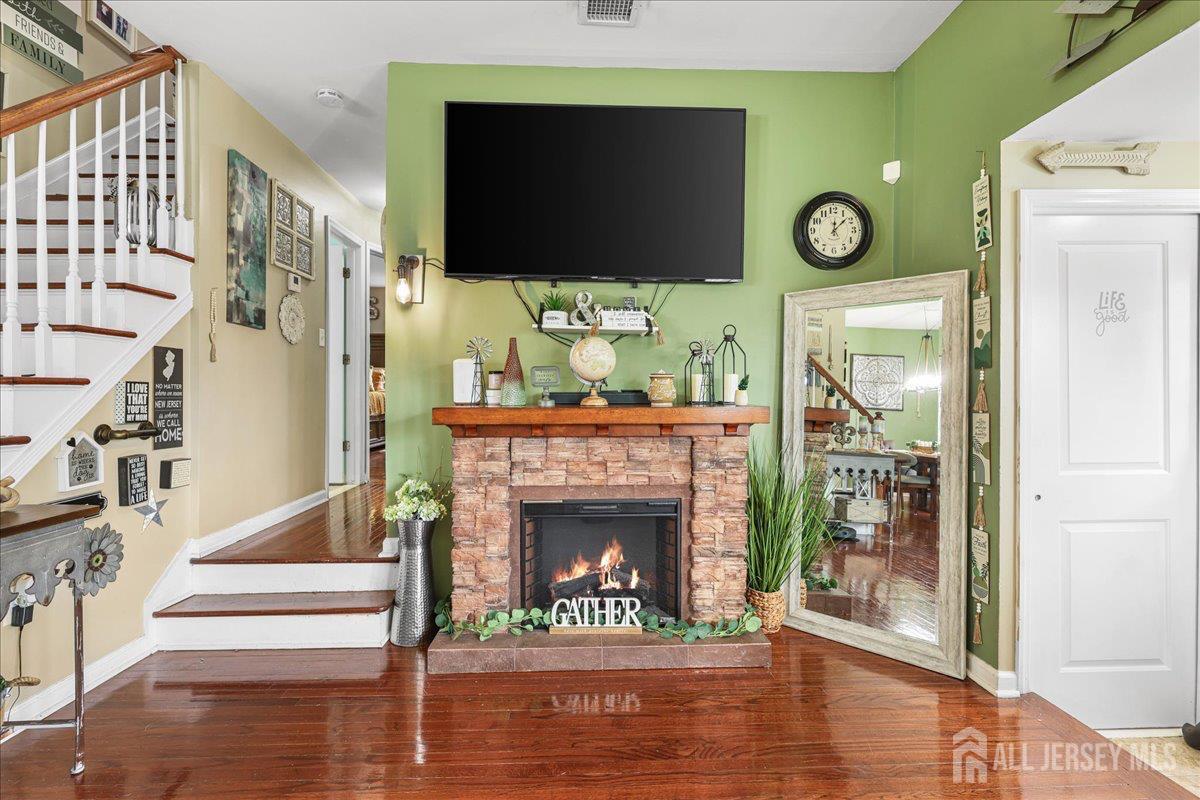 42 Mildred Lane Fords NJ 08863
