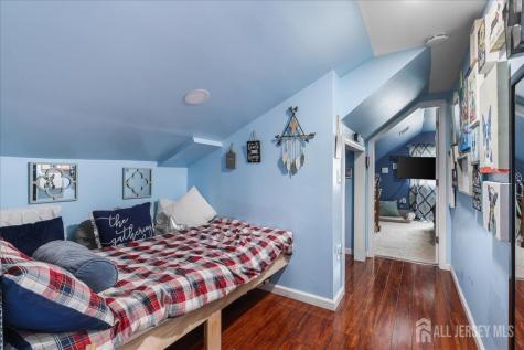 42 Mildred Lane Fords NJ 08863