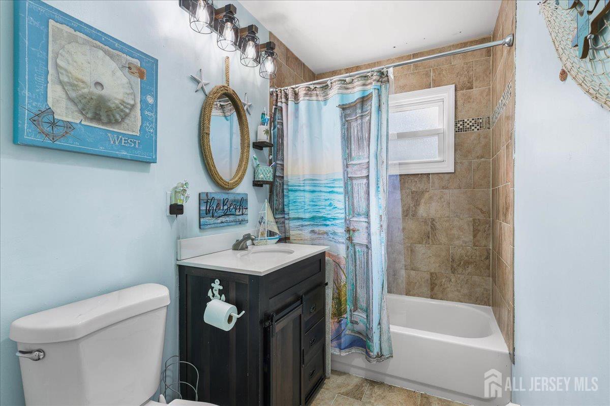 42 Mildred Lane Fords NJ 08863
