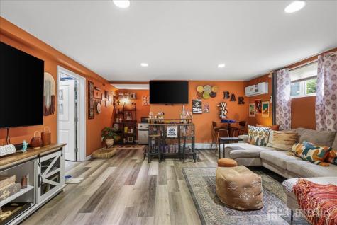 42 Mildred Lane Fords NJ 08863