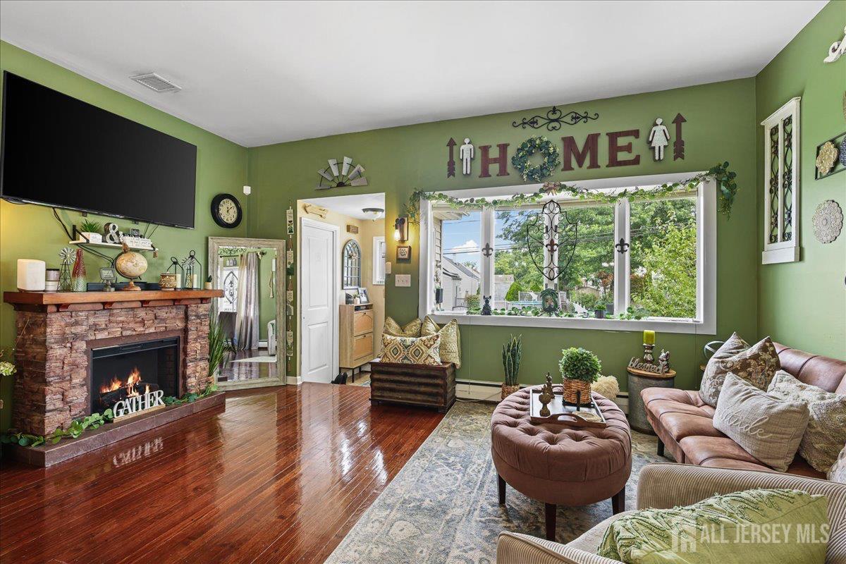 42 Mildred Lane Fords NJ 08863