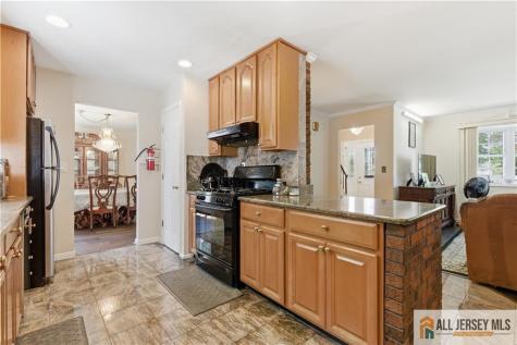 10 Helen Court Piscataway NJ 08854