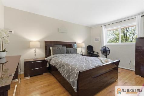 10 Helen Court Piscataway NJ 08854