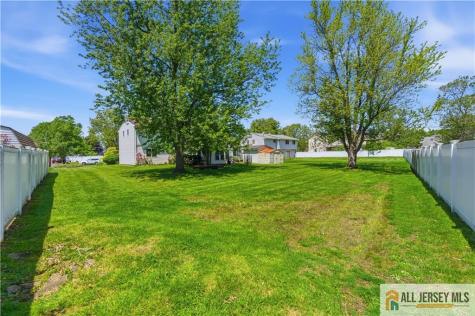 10 Helen Court Piscataway NJ 08854