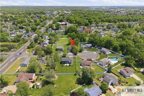 10 Helen Court Piscataway NJ 08854