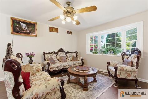 10 Helen Court Piscataway NJ 08854