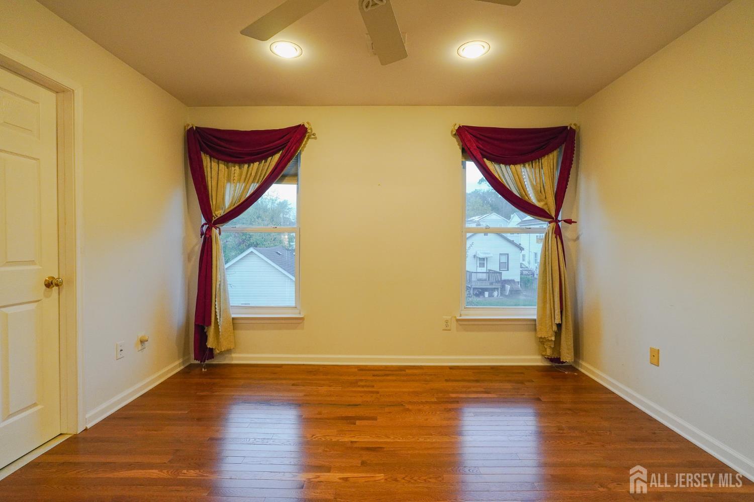 3 E Charles Court Edison NJ 08820