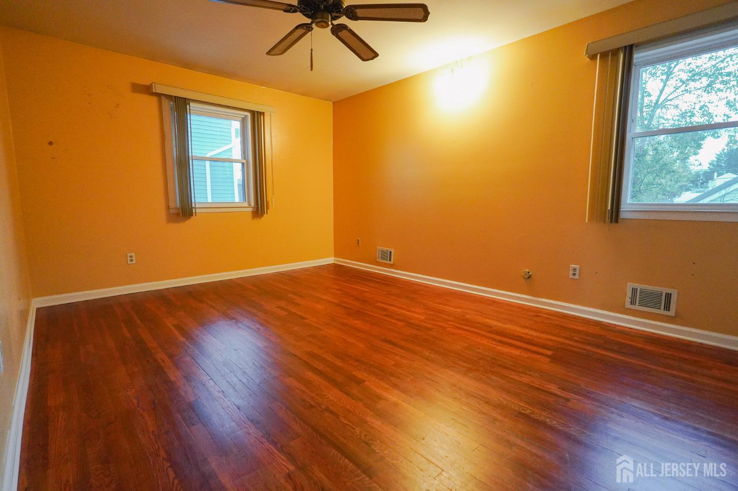 3 E Charles Court Edison NJ 08820