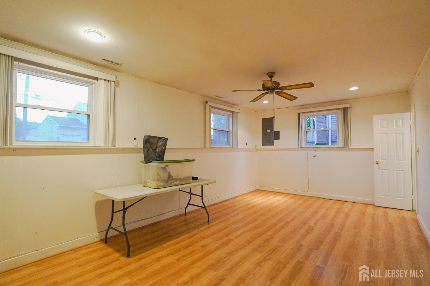 3 E Charles Court Edison NJ 08820