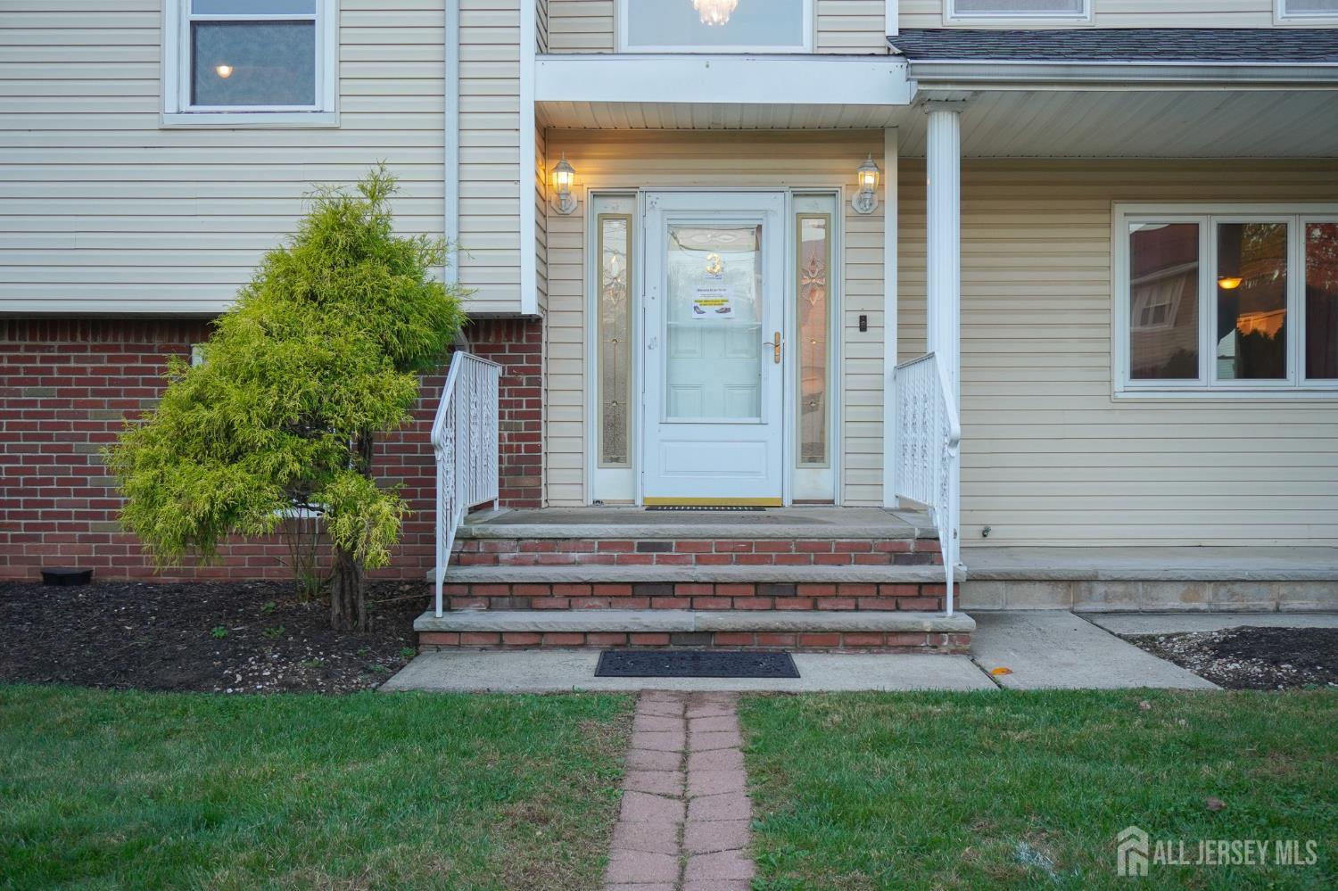 3 E Charles Court Edison NJ 08820