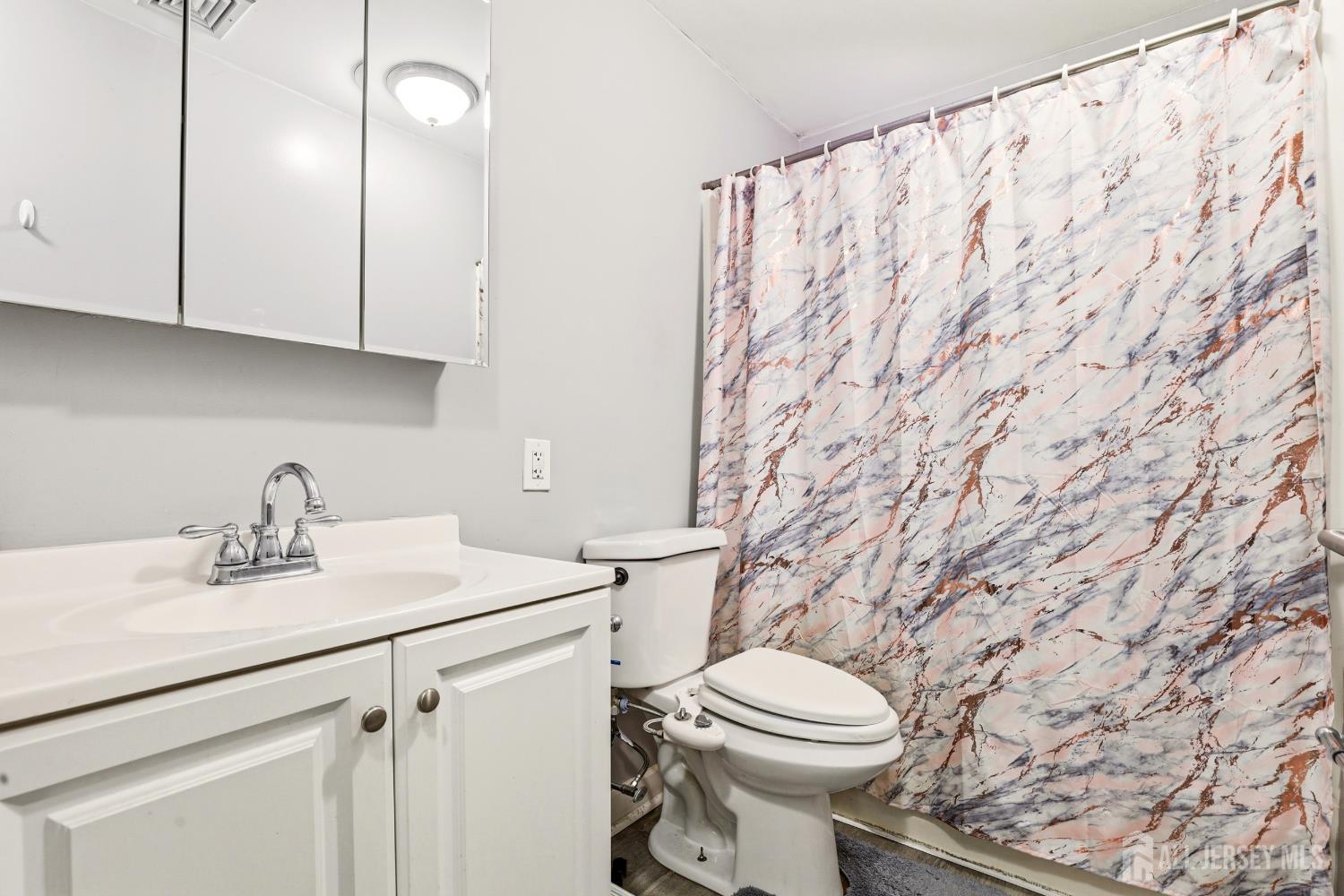 467 Gorham Avenue Middlesex NJ 07095