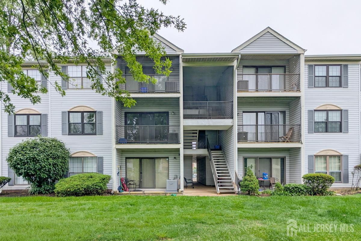 372 Lancaster Court Piscataway NJ 08854