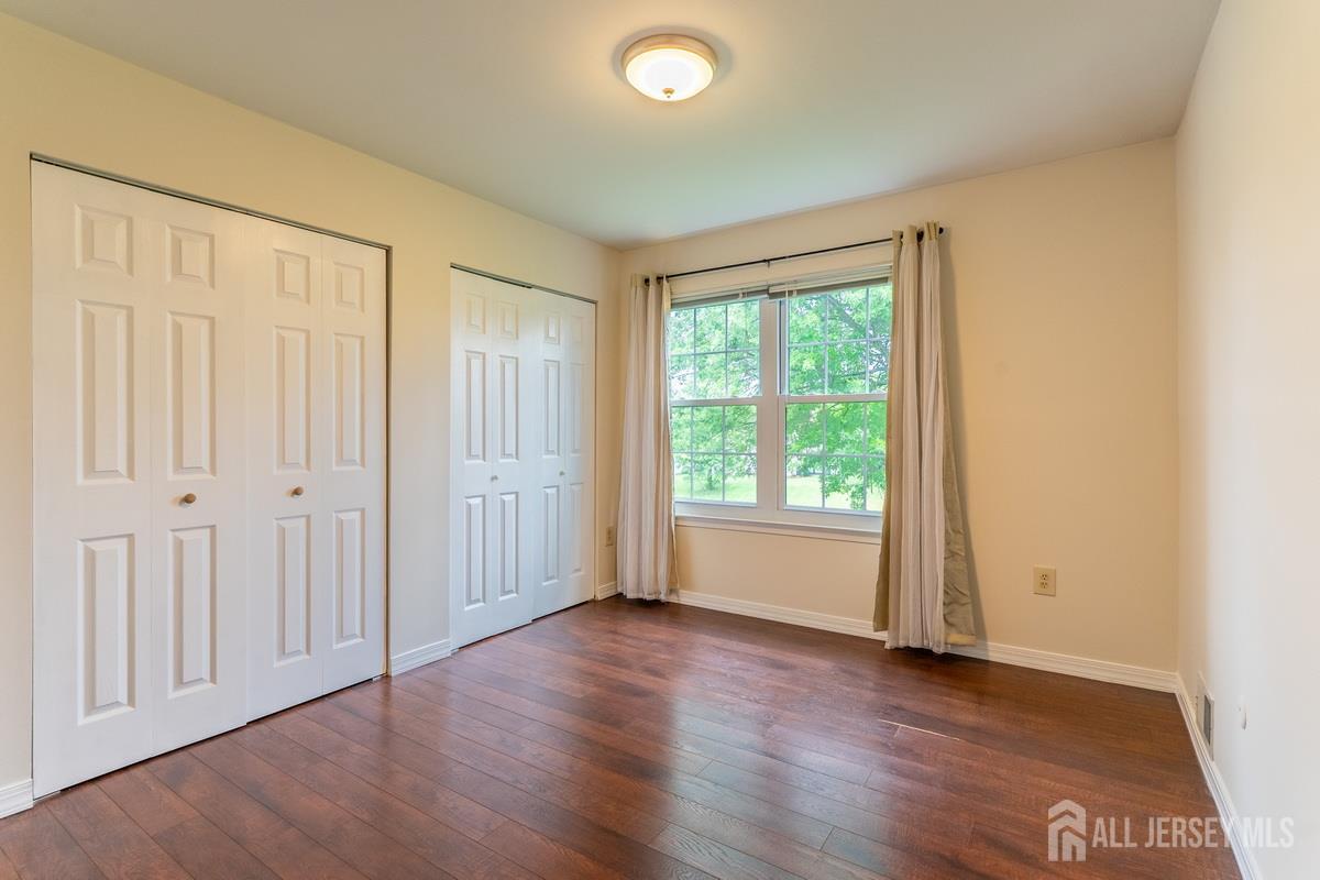 372 Lancaster Court Piscataway NJ 08854