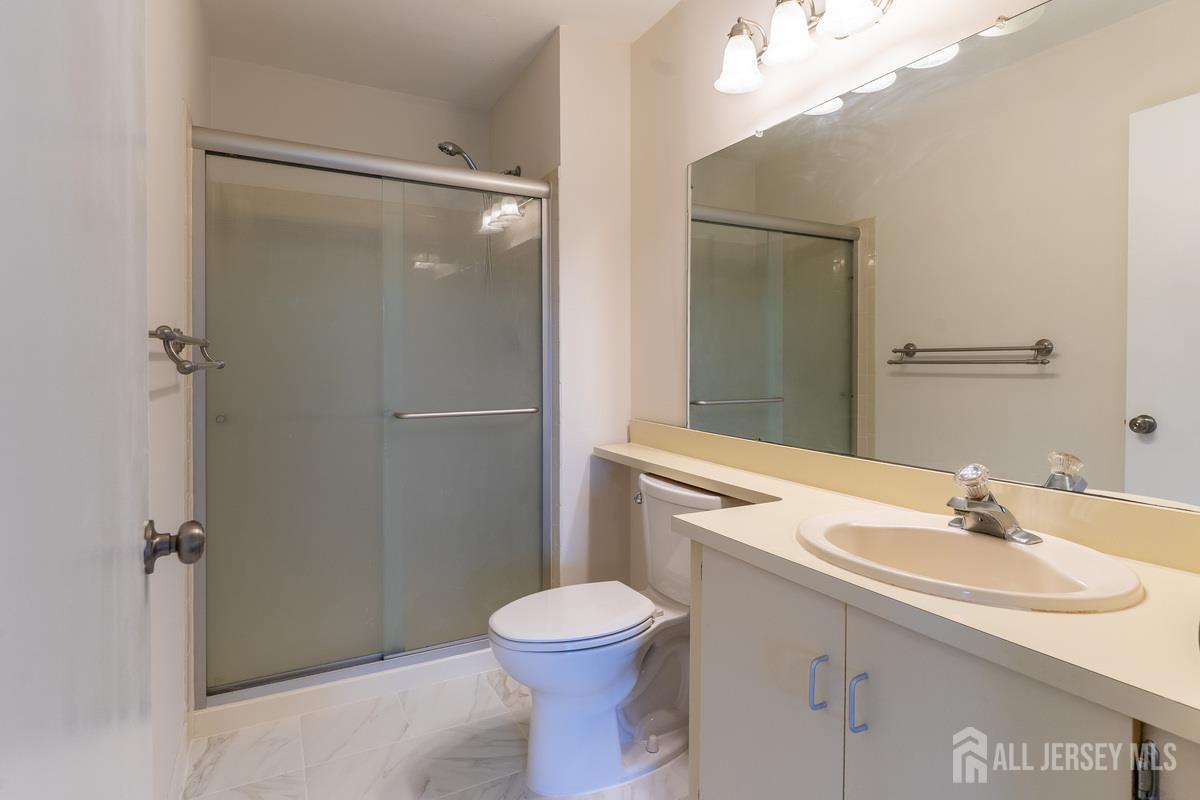 372 Lancaster Court Piscataway NJ 08854