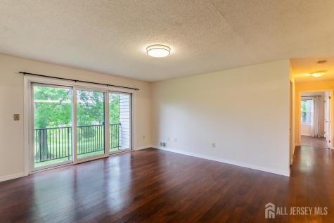 372 Lancaster Court Piscataway NJ 08854