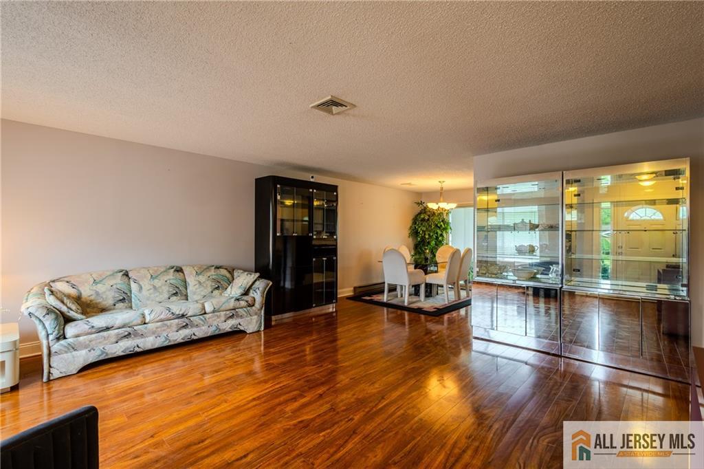 227 Convent Road Monroe NJ 08831