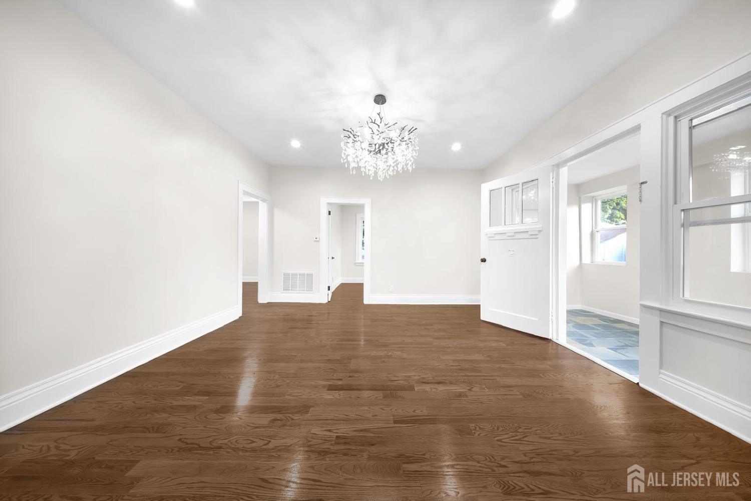 16 Lincoln Avenue East Brunswick NJ 08816